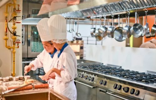 想要到國(guó)外學(xué)酒店管理？泰國(guó)這所名校最值得推薦